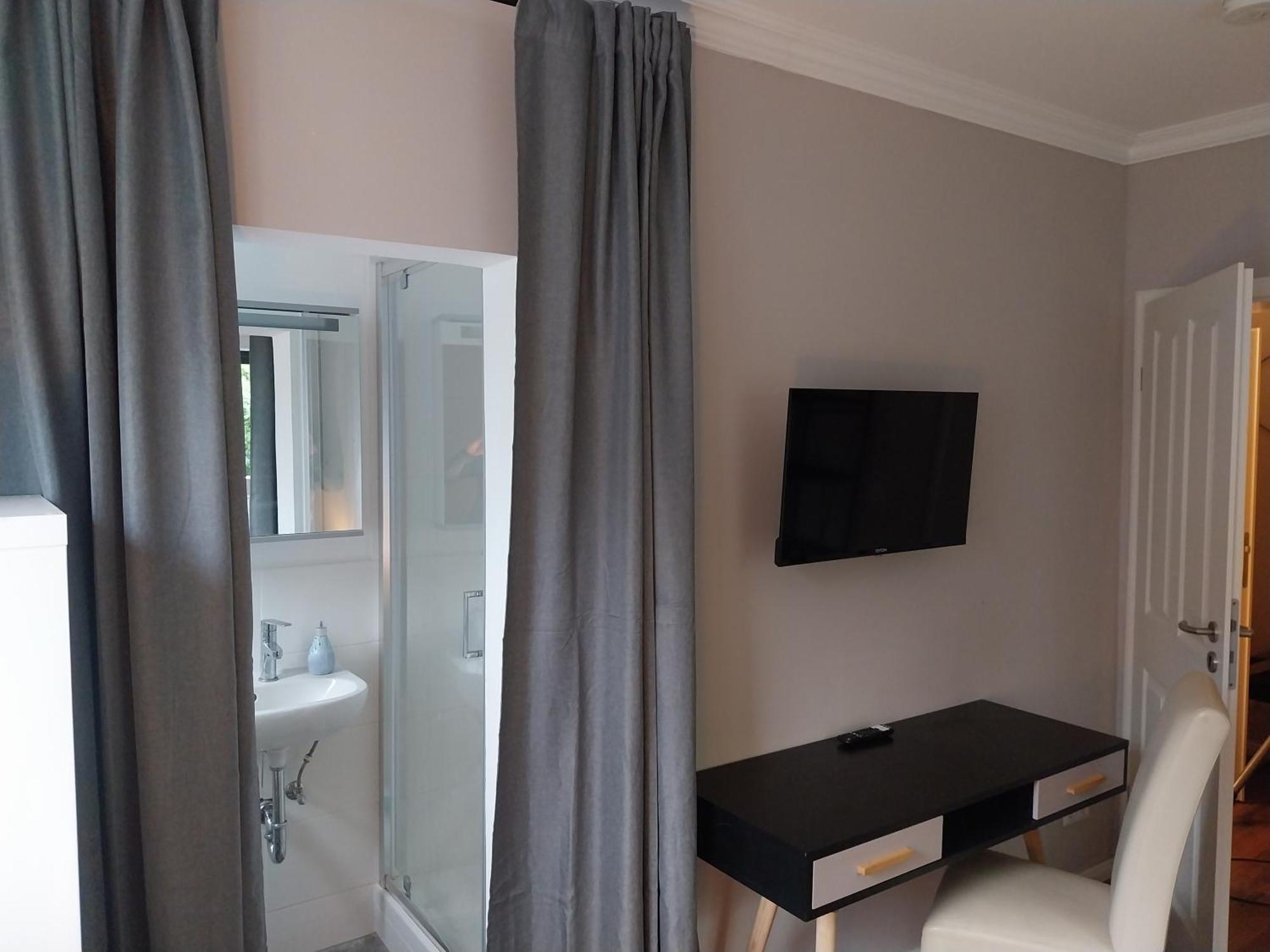 Bad Aibling City Apartment Zimmer Dış mekan fotoğraf